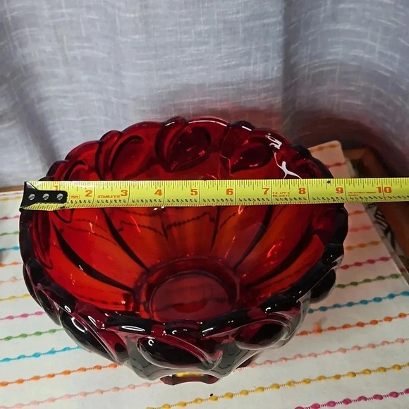 RED GLASS BOWL - Picture 5 of 5